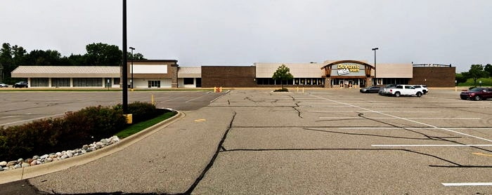 K-Mart (Kmart) - Sterling Heights - 12000 Hall Road (newer photo)